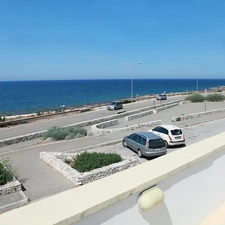 Blue House Apartment Alliste